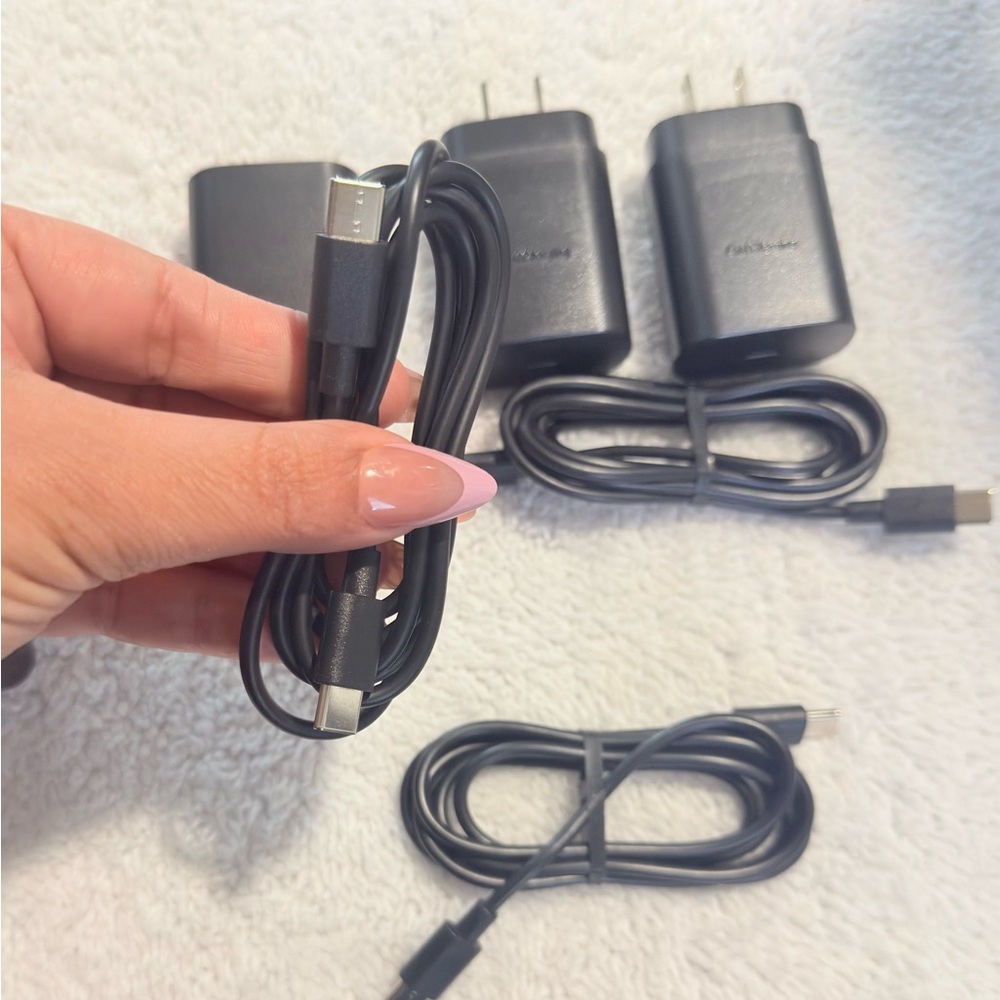Pack of 3 Fast Charging Wall Adapters & USB-C to USB-C Cables - New in Box